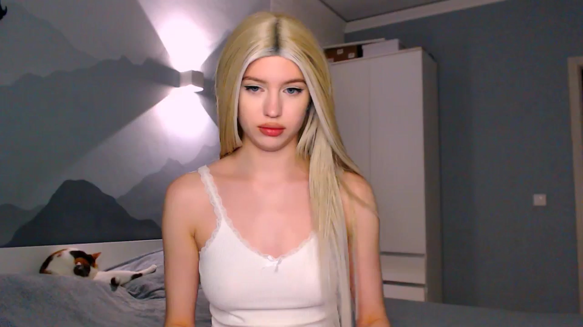 Gallery image thumbnail from HttpsPorn's myfreecams stream on, 05/18/2025, 11:02 image 1 of 20