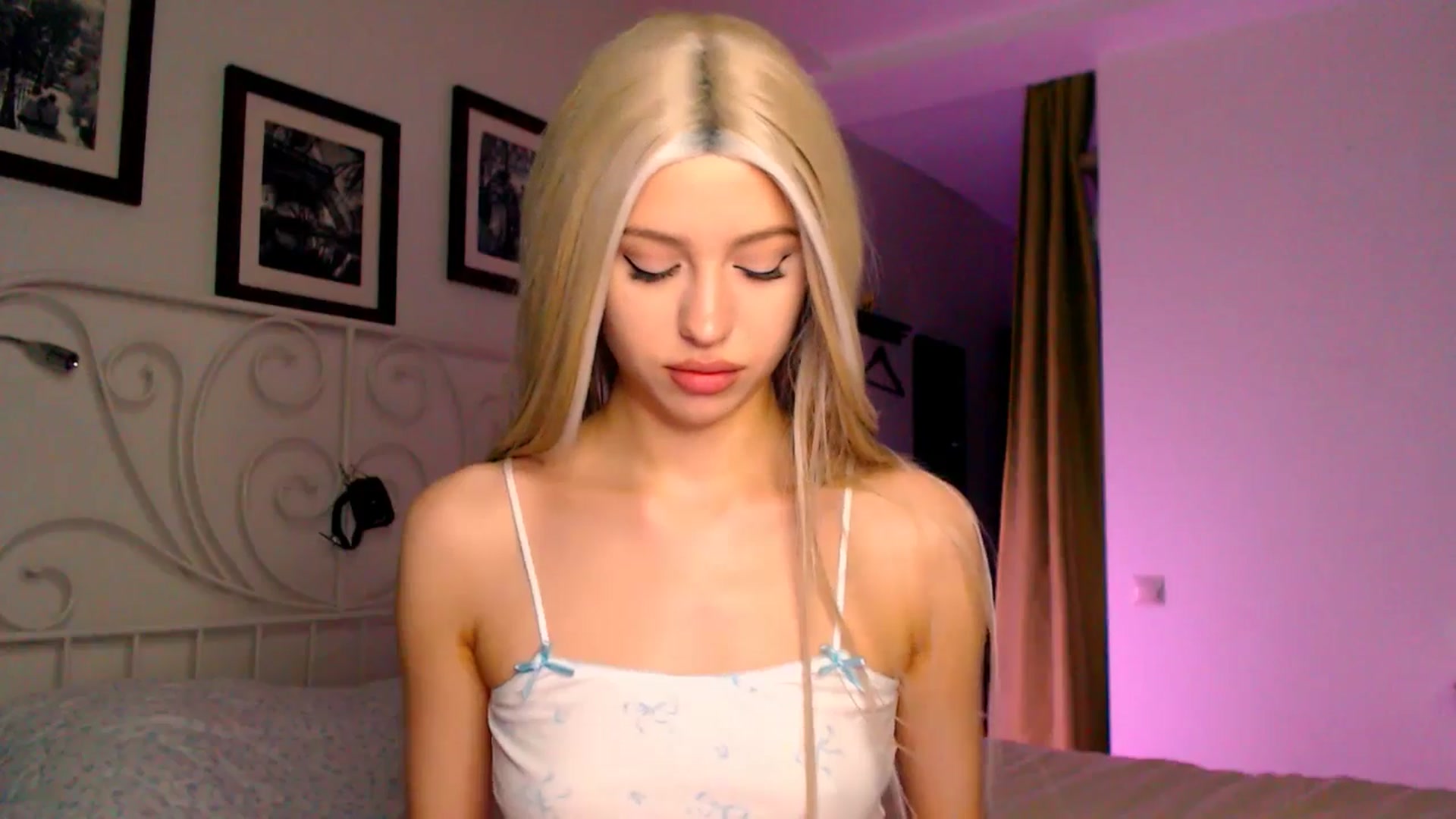 Gallery image thumbnail from HttpsPorn's myfreecams stream on, 10/12/2025, 12:08 image 15 of 20