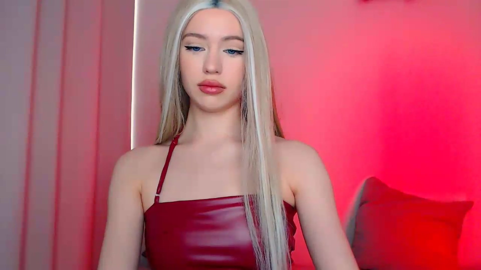 Gallery image thumbnail from HttpsPorn's myfreecams stream on, 05/14/2026, 10:40 image 13 of 20