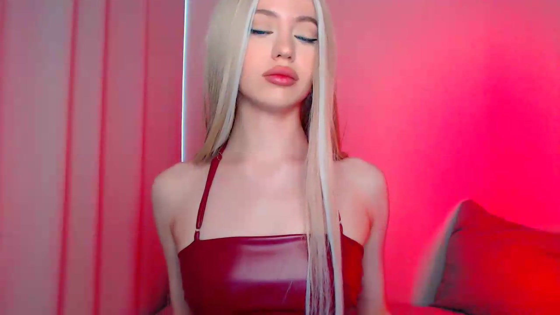 Gallery image thumbnail from HttpsPorn's myfreecams stream on, 05/14/2026, 12:24 image 18 of 20
