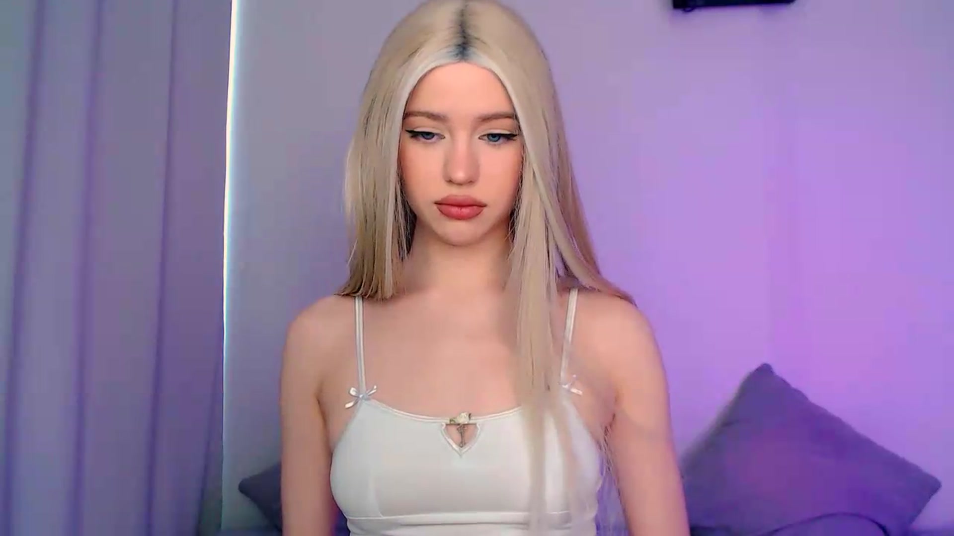 Gallery image thumbnail from HttpsPorn's myfreecams stream on, 05/15/2026, 08:58 image 17 of 20