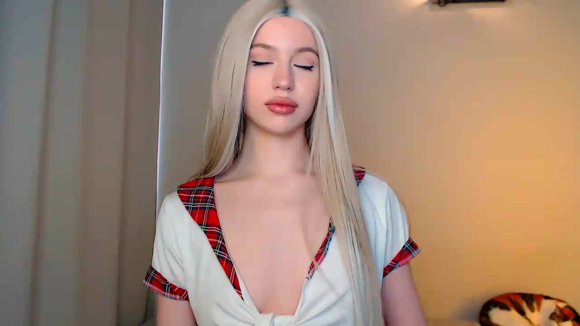 Gallery image thumbnail from HttpsPorn's myfreecams stream on, 05/28/2026, 13:15 image 6 of 20
