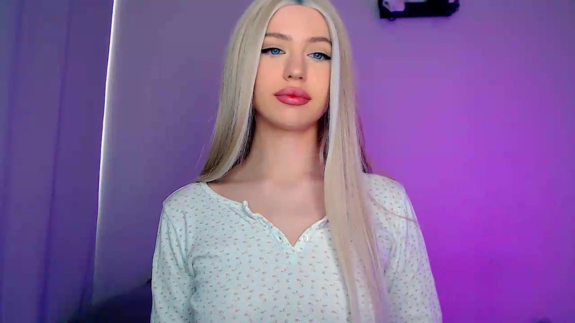 Gallery image thumbnail from HttpsPorn's myfreecams stream on, 06/23/2026, 12:24 image 11 of 20