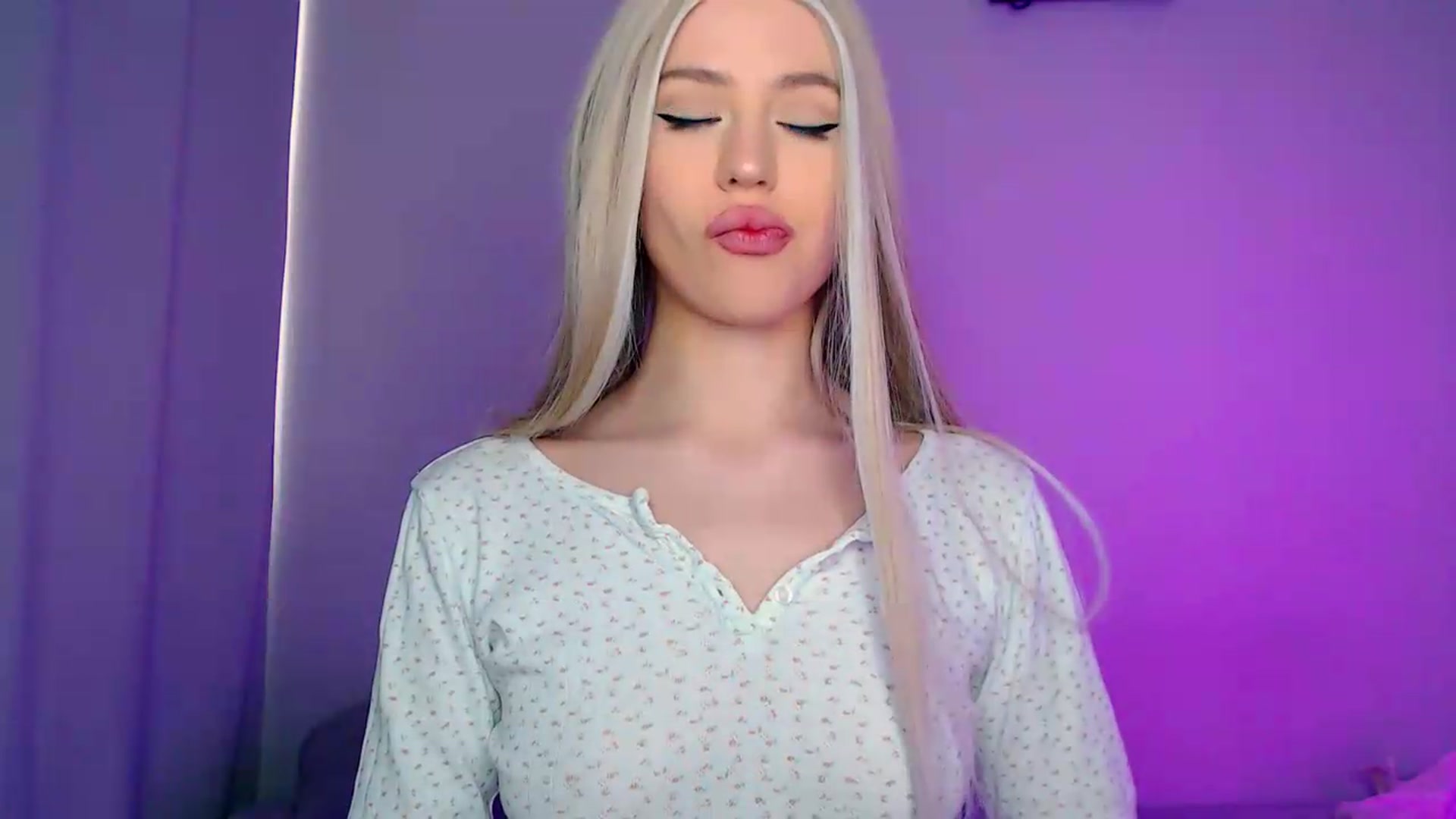 Gallery image thumbnail from HttpsPorn's myfreecams stream on, 06/23/2026, 13:35 image 5 of 20
