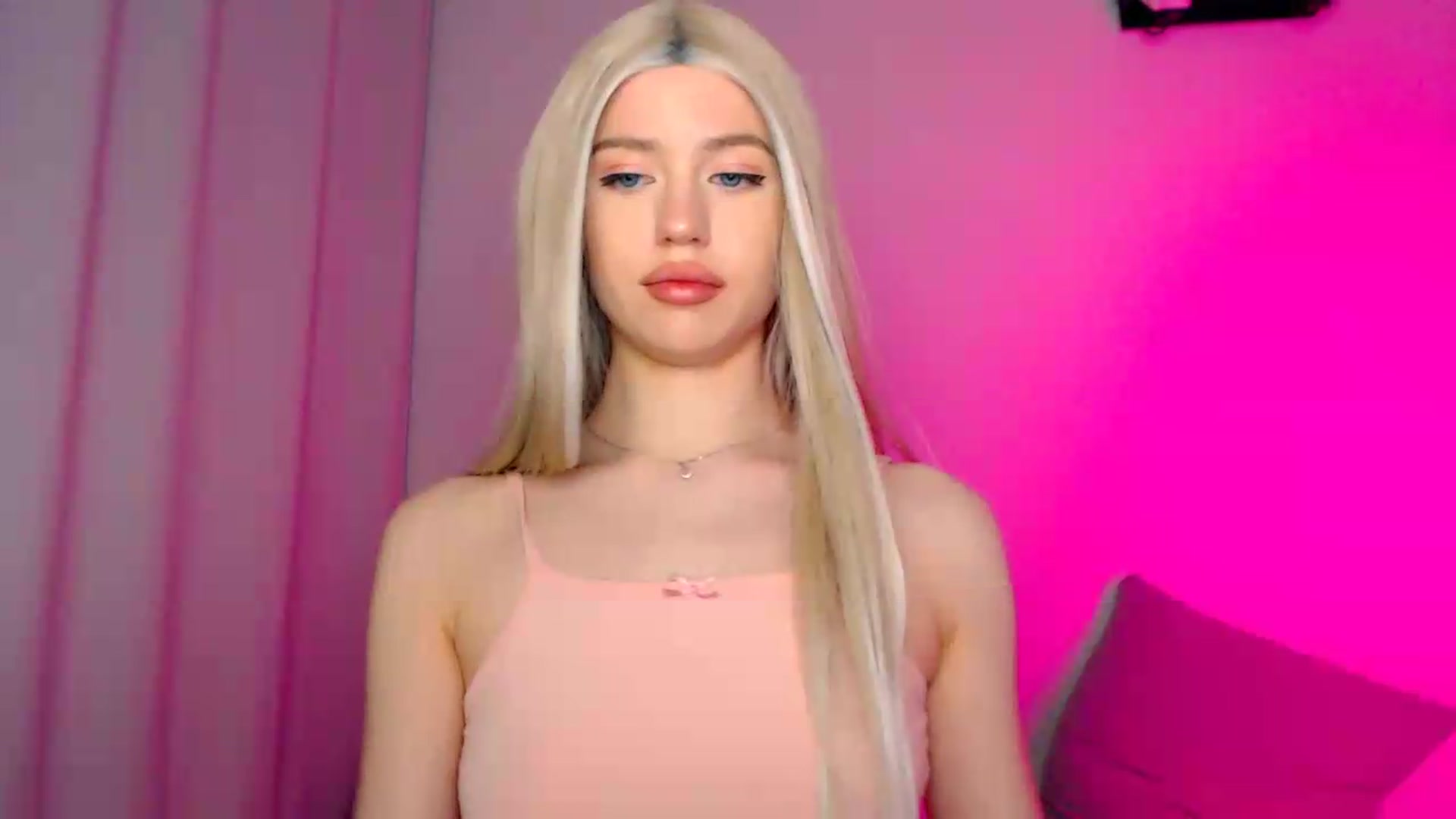 Gallery image thumbnail from HttpsPorn's myfreecams stream on, 06/27/2026, 19:02 image 17 of 20