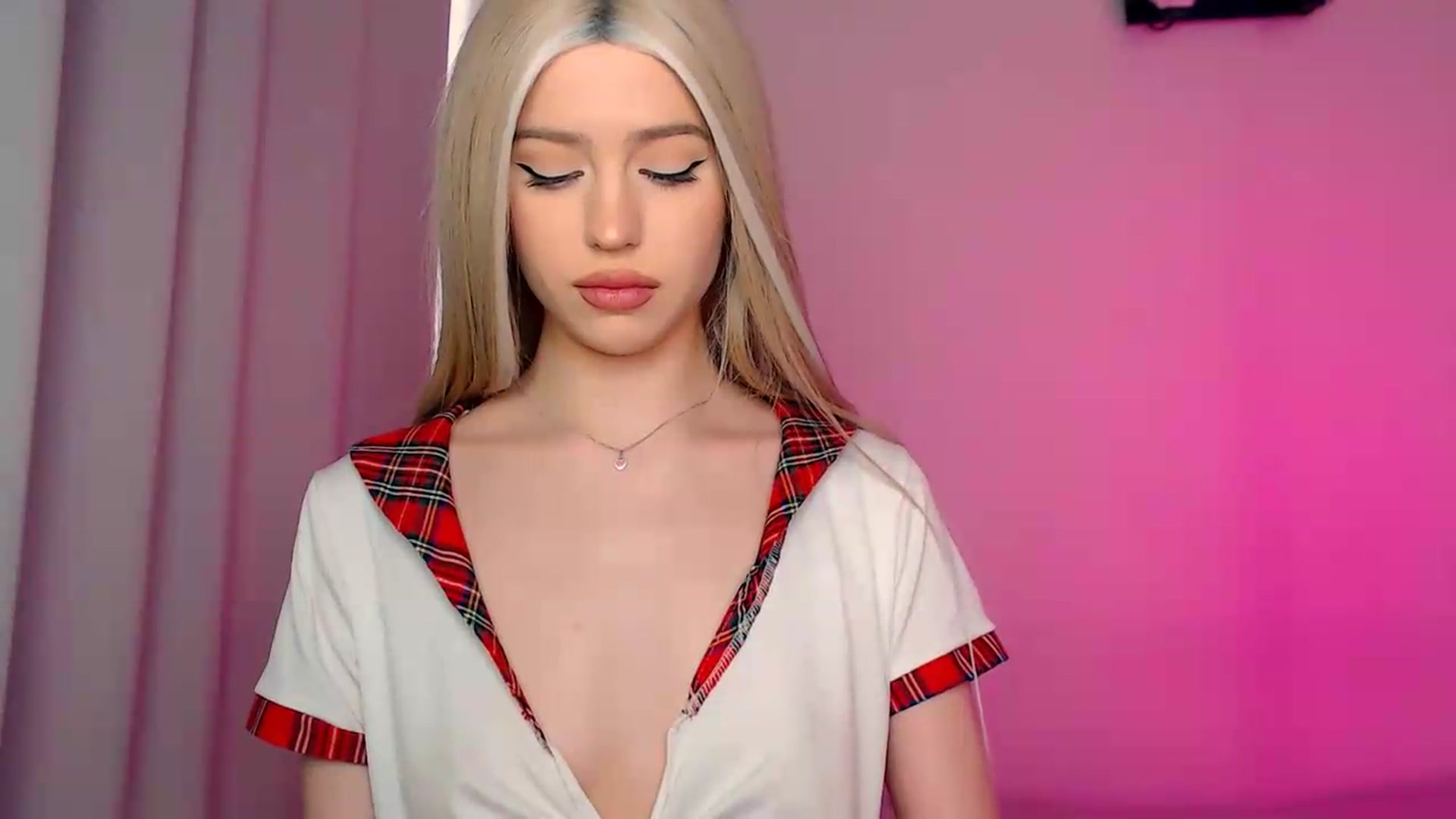 Gallery image thumbnail from HttpsPorn's myfreecams stream on, 06/28/2026, 12:17 image 16 of 20