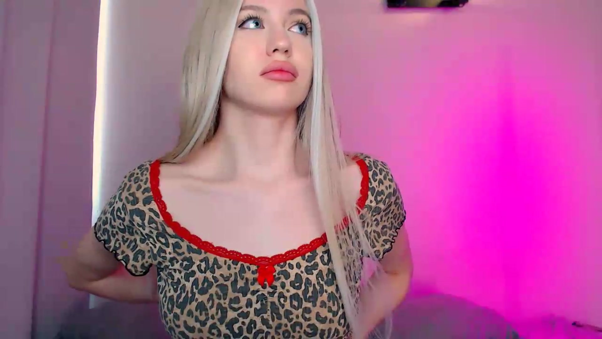 Gallery image thumbnail from HttpsPorn's myfreecams stream on, 07/22/2026, 12:20 image 6 of 20