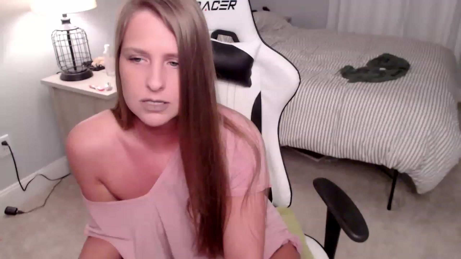 Gallery image thumbnail from HufflepuffHoe's myfreecams stream on, 01/27/2023, 21:25 image 11 of 20