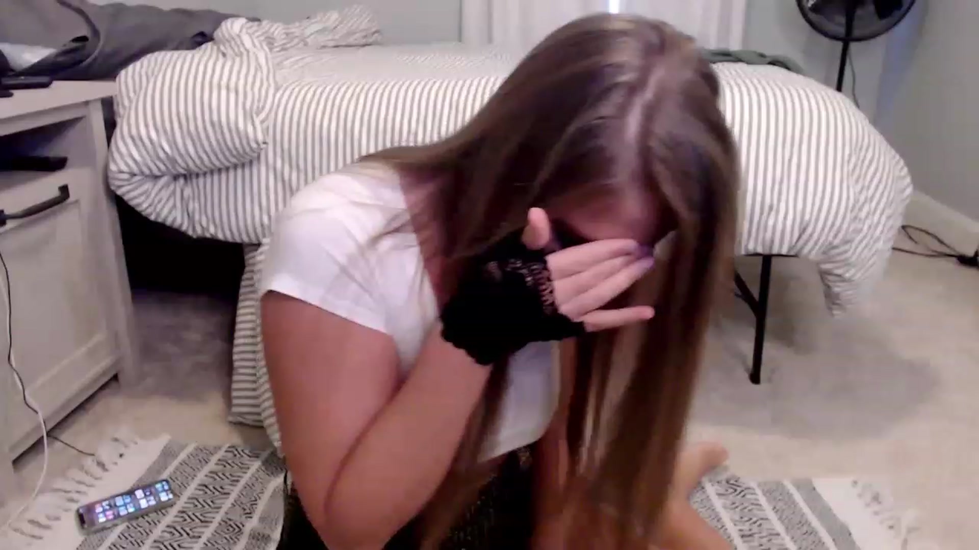 Gallery image thumbnail from HufflepuffHoe's myfreecams stream on, 01/31/2023, 21:34 image 4 of 20