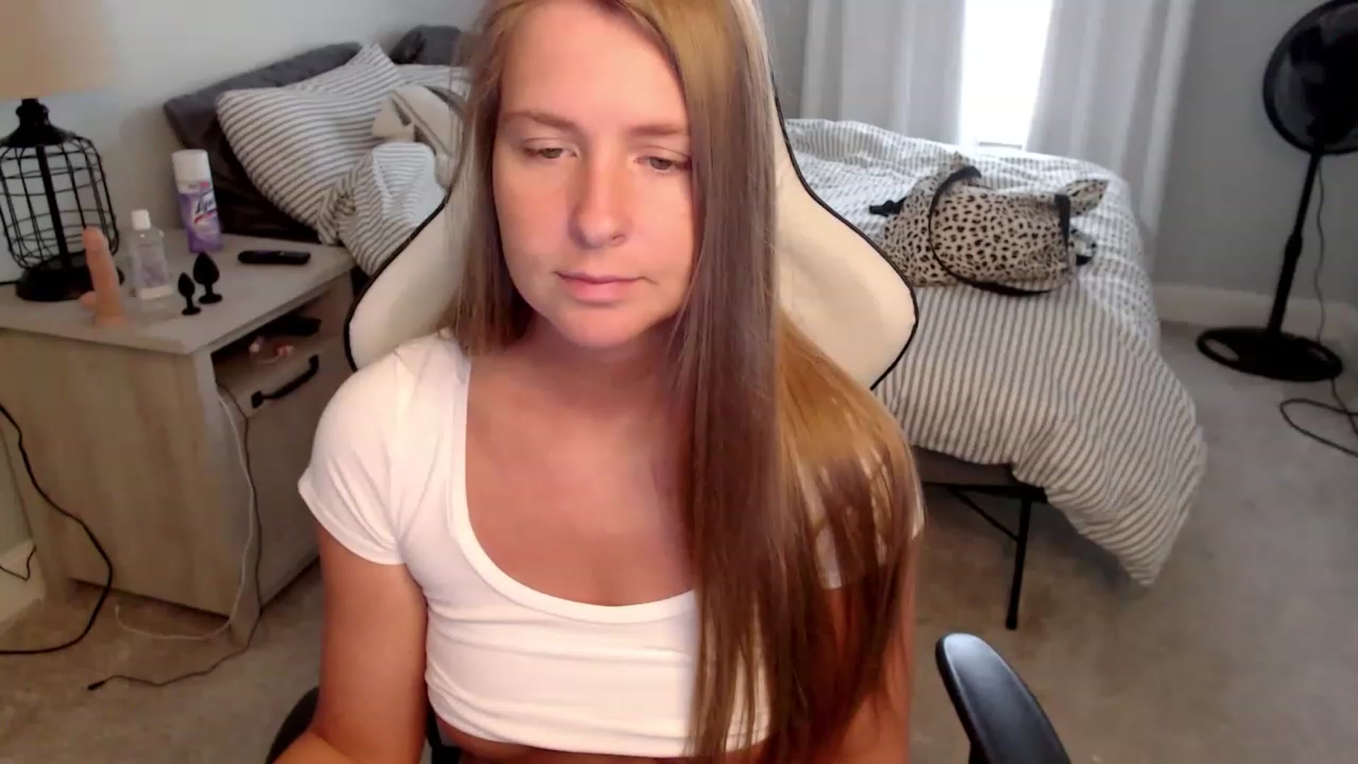 Gallery image thumbnail from HufflepuffHoe's myfreecams stream on, 03/06/2023, 20:29 image 1 of 20
