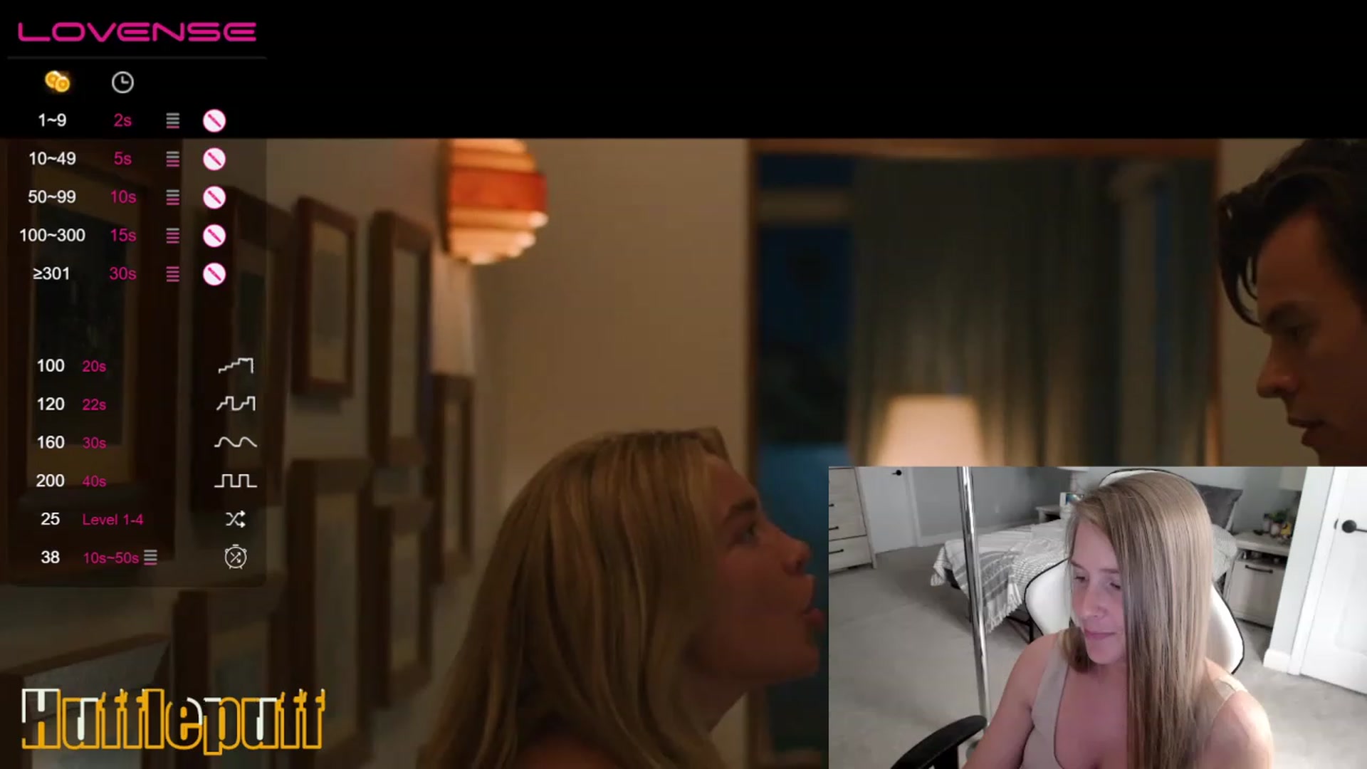 Gallery image thumbnail from HufflepuffHoe's myfreecams stream on, 03/26/2023, 19:33 image 13 of 20