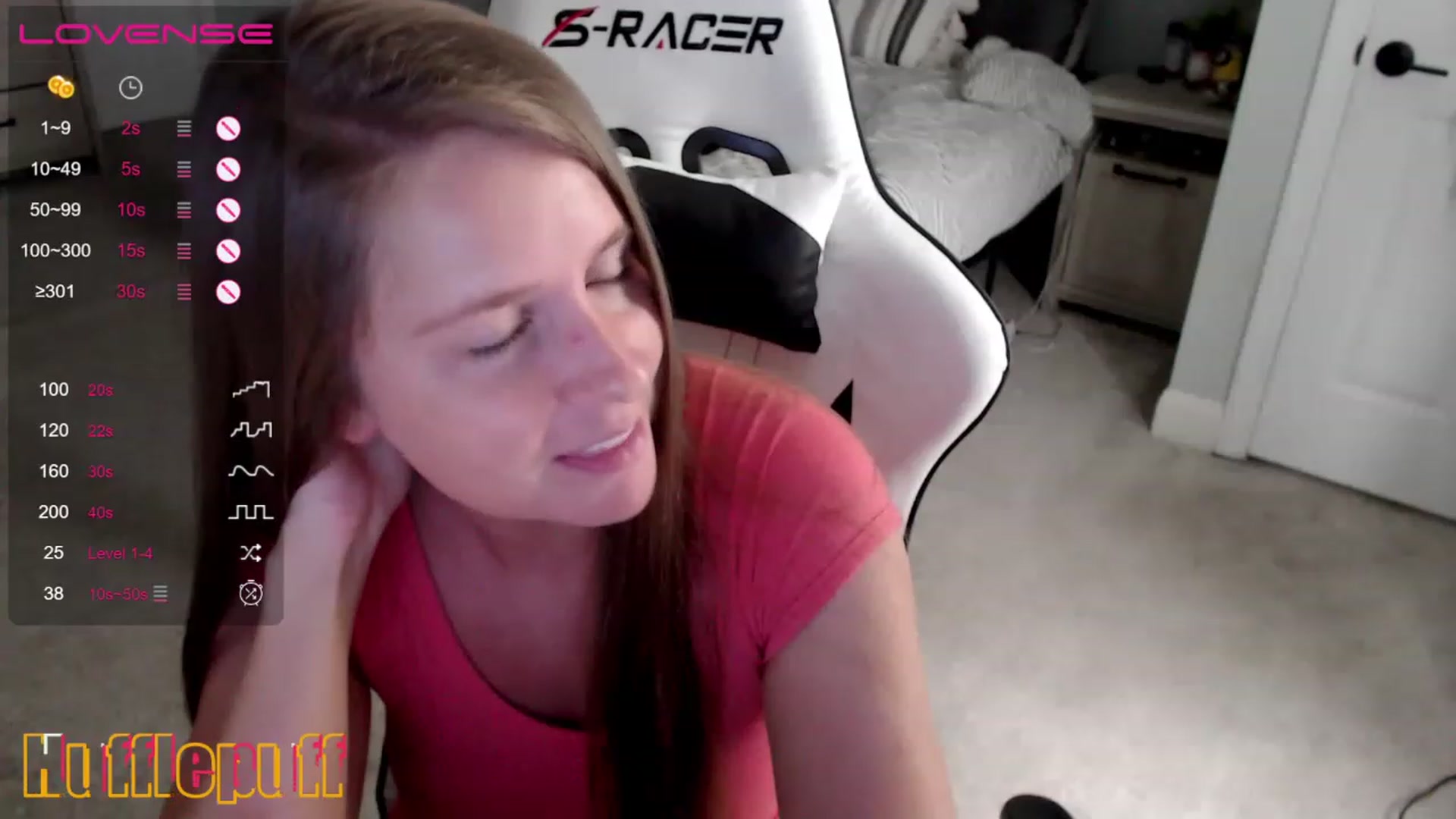 Gallery image thumbnail from HufflepuffHoe's myfreecams stream on, 03/26/2023, 20:35 image 16 of 20