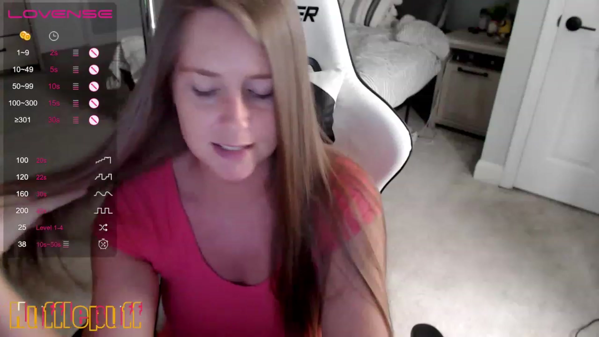Gallery image thumbnail from HufflepuffHoe's myfreecams stream on, 03/26/2023, 20:35 image 12 of 20