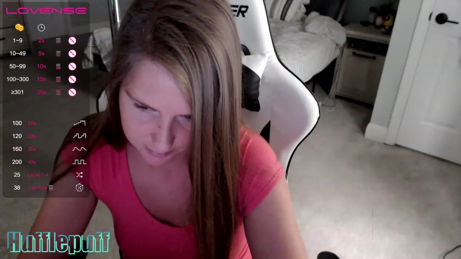 Gallery image thumbnail from HufflepuffHoe's myfreecams stream on, 03/26/2023, 20:35 image 17 of 20