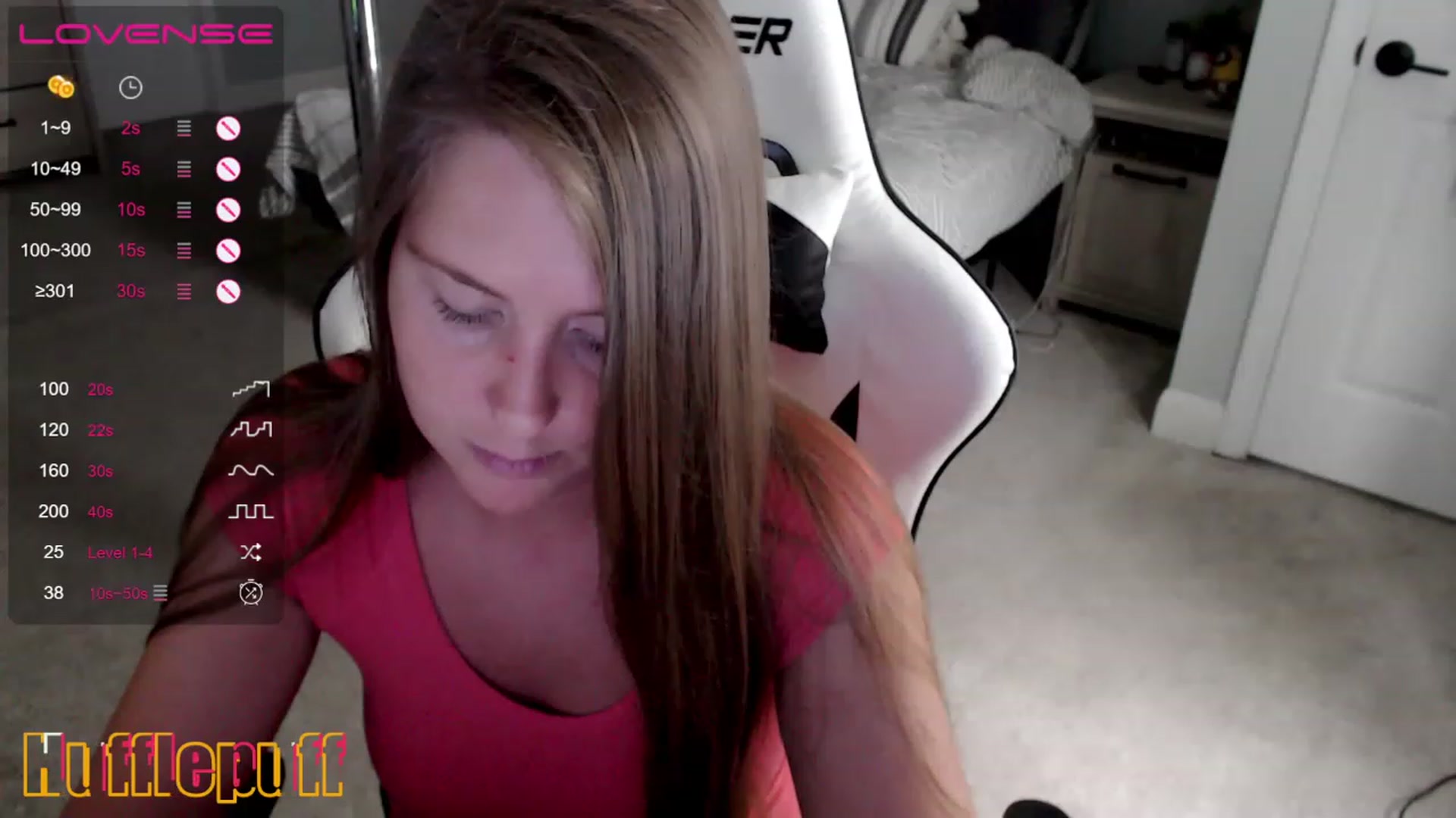 Gallery image thumbnail from HufflepuffHoe's myfreecams stream on, 03/26/2023, 20:35 image 18 of 20