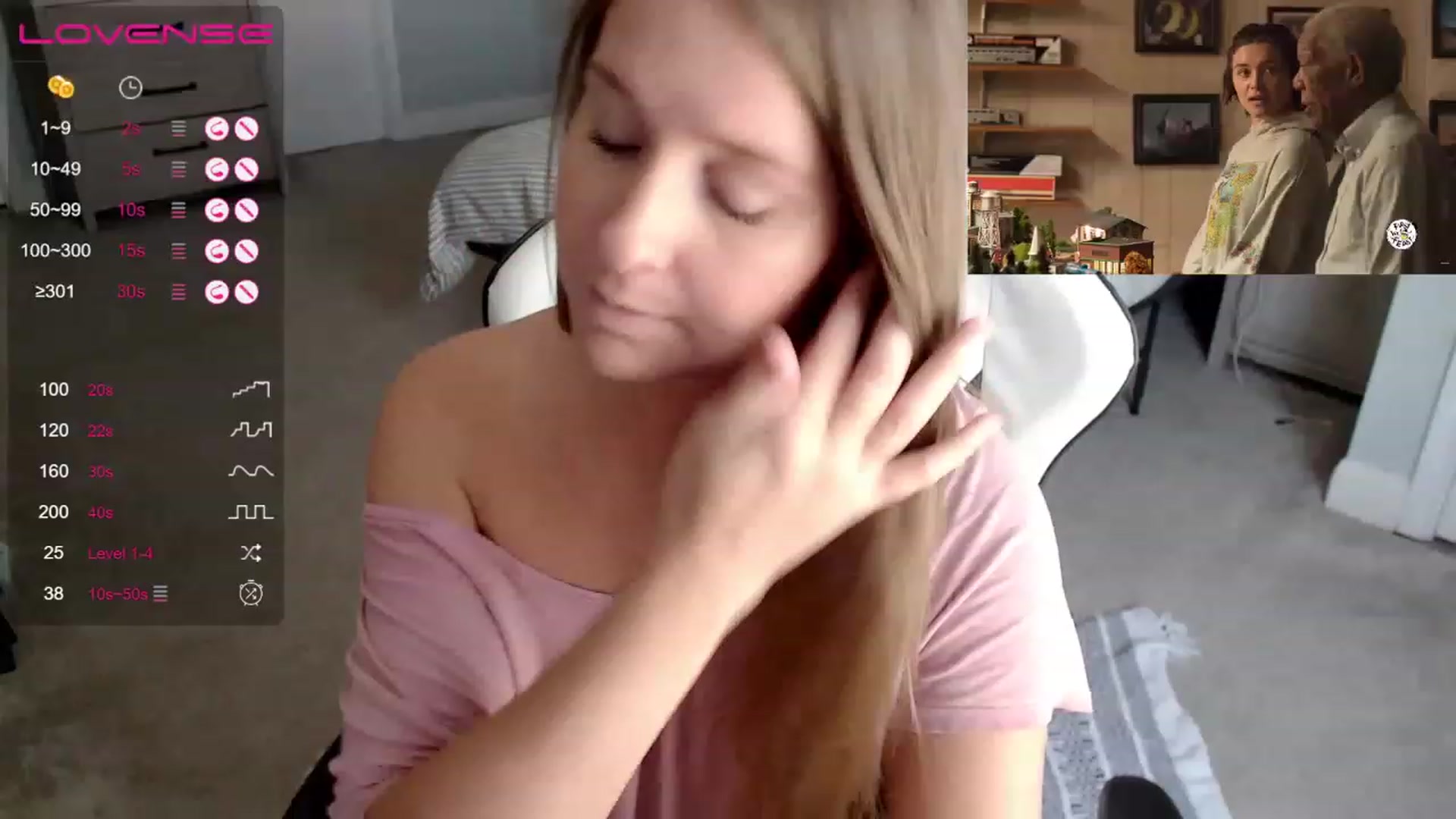 Gallery image thumbnail from HufflepuffHoe's myfreecams stream on, 03/30/2023, 17:27 image 13 of 20