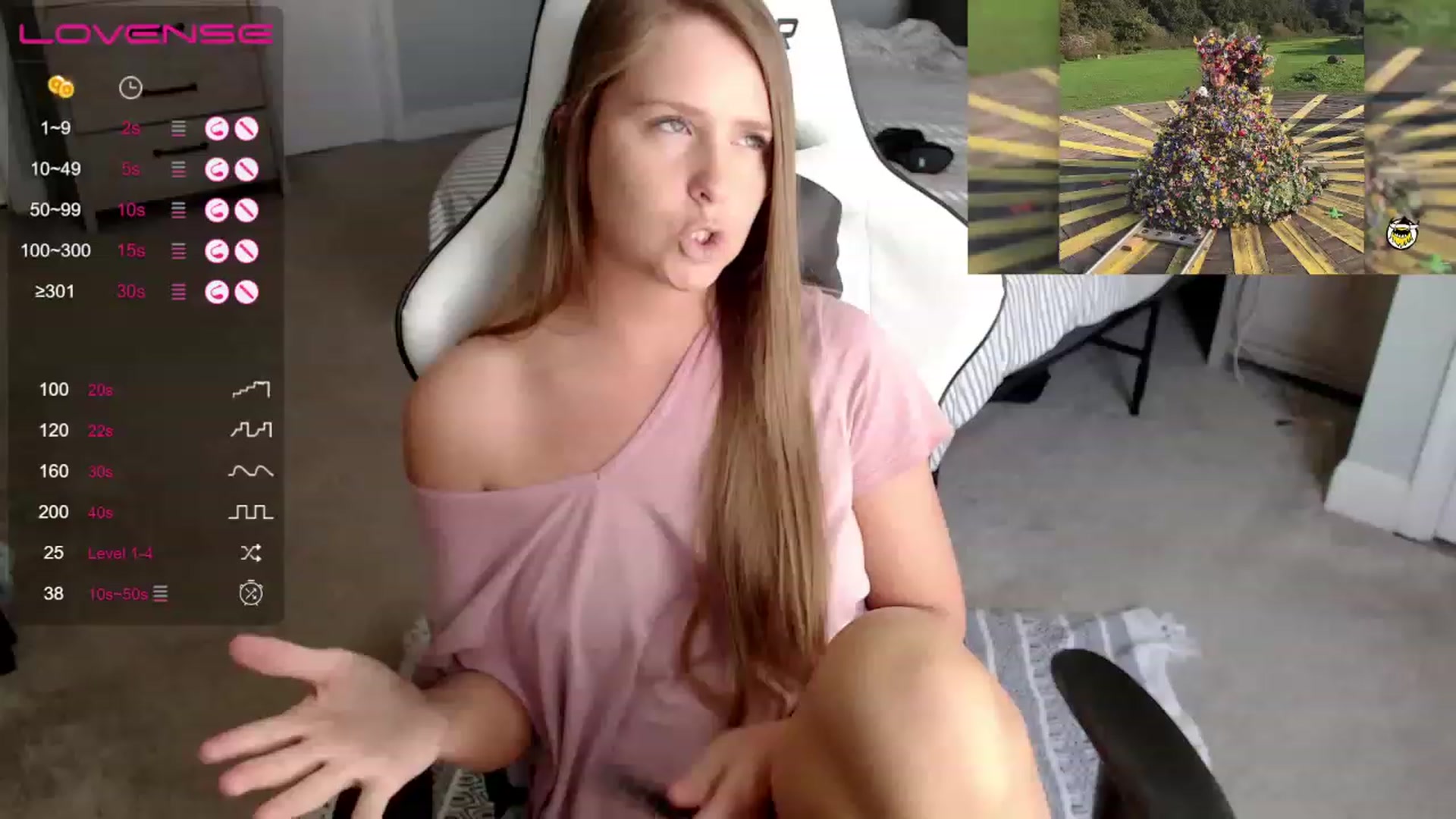 Gallery image thumbnail from HufflepuffHoe's myfreecams stream on, 03/30/2023, 17:27 image 18 of 20