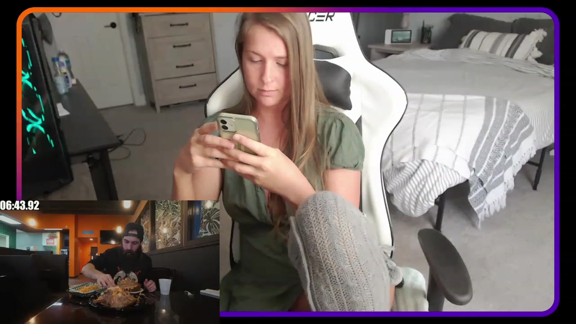 Gallery image thumbnail from HufflepuffHoe's myfreecams stream on, 04/23/2023, 18:59 image 20 of 20