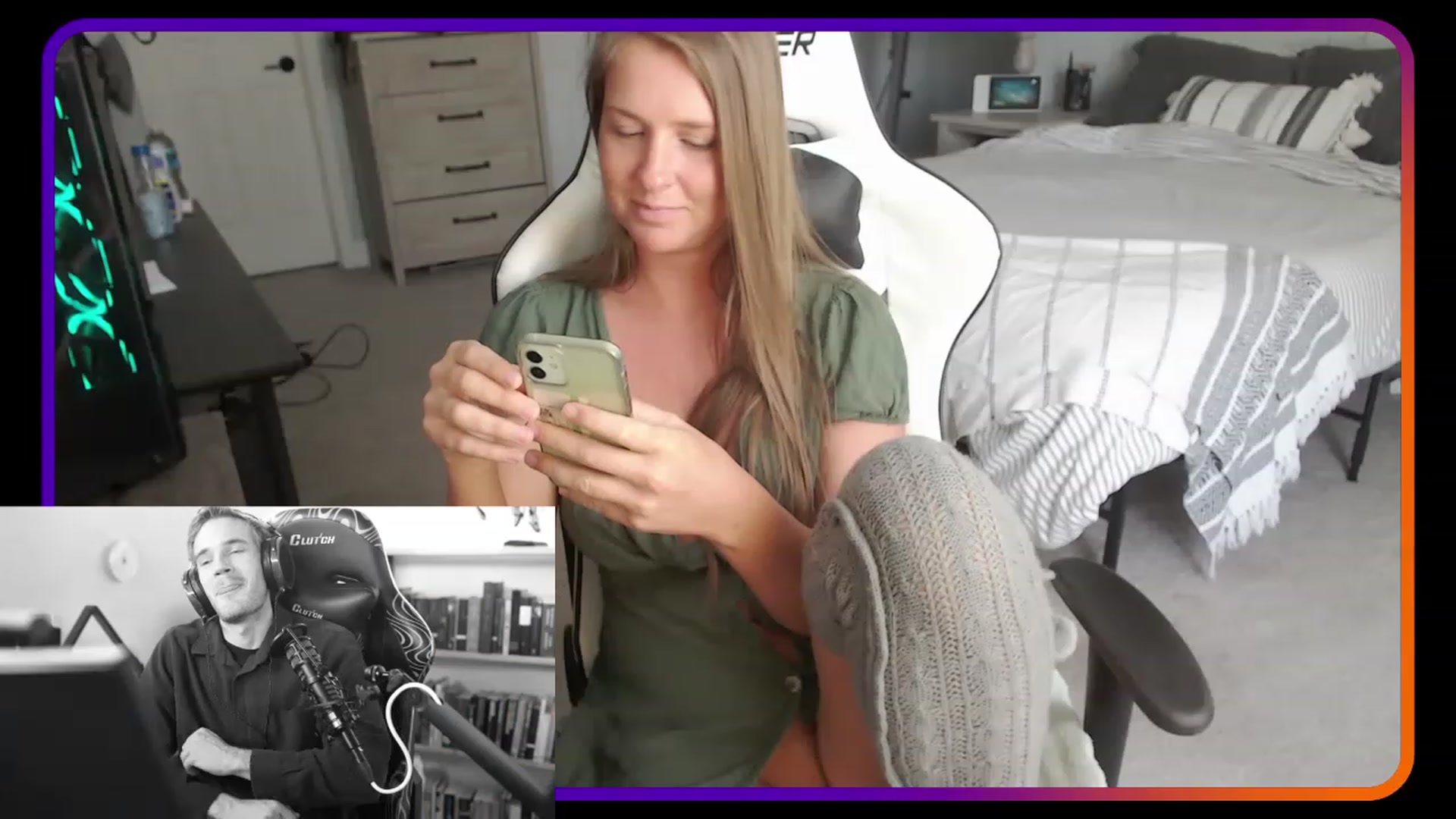 Gallery image thumbnail from HufflepuffHoe's myfreecams stream on, 04/23/2023, 18:59 image 15 of 20