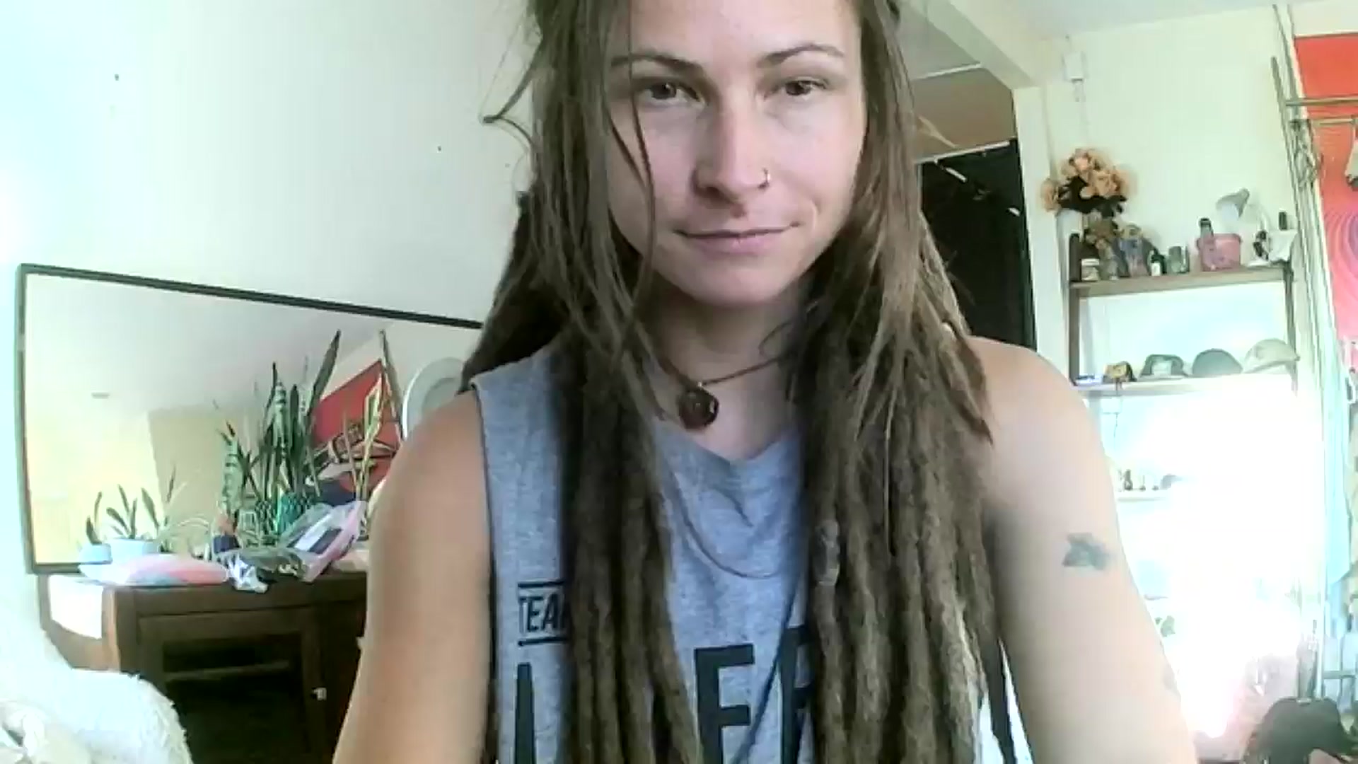 Gallery image thumbnail from HugDealerrrr's myfreecams stream on, 07/28/2025, 03:06 image 1 of 20