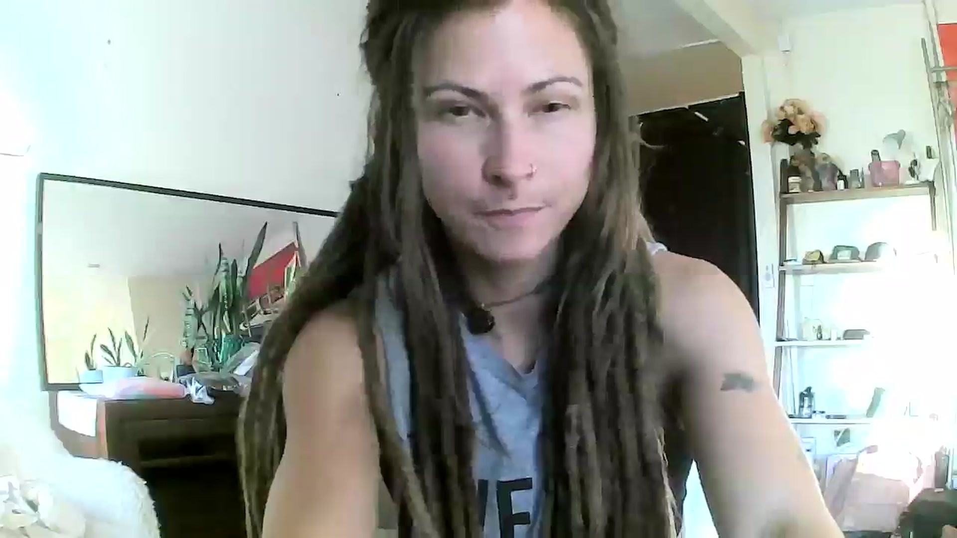 Gallery image thumbnail from HugDealerrrr's myfreecams stream on, 07/28/2025, 03:06 image 5 of 20
