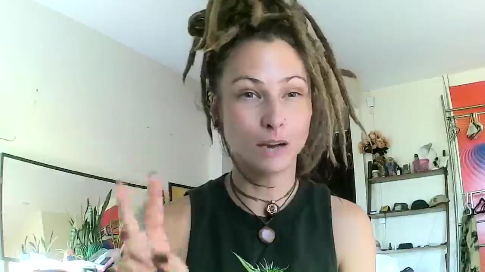 Gallery image thumbnail from HugDealerrrr's myfreecams stream on, 07/29/2025, 01:00 image 3 of 20