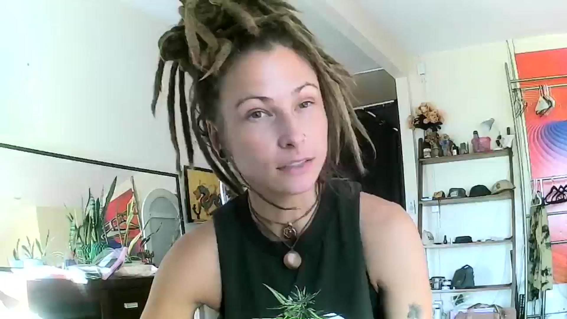 Gallery image thumbnail from HugDealerrrr's myfreecams stream on, 07/29/2025, 01:00 image 15 of 20