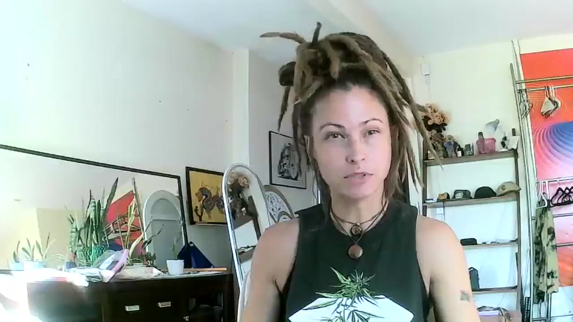 Gallery image thumbnail from HugDealerrrr's myfreecams stream on, 07/29/2025, 01:00 image 14 of 20