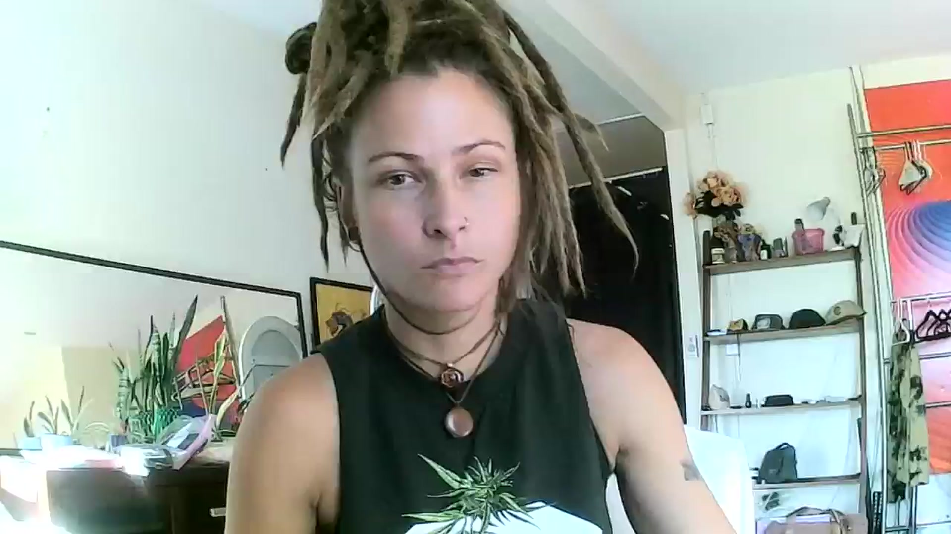Gallery image thumbnail from HugDealerrrr's myfreecams stream on, 07/29/2025, 01:00 image 18 of 20
