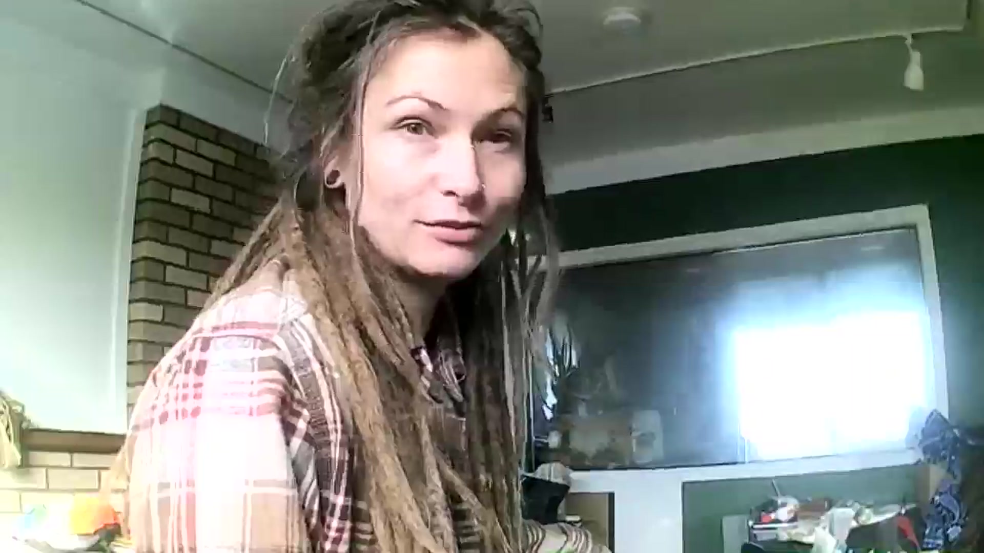 Gallery image thumbnail from HugDealerrrr's myfreecams stream on, 10/15/2025, 14:32 image 10 of 20
