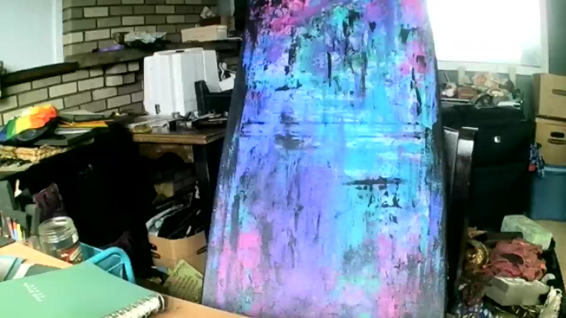 Gallery image thumbnail from HugDealerrrr's myfreecams stream on, 10/15/2025, 17:17 image 7 of 20