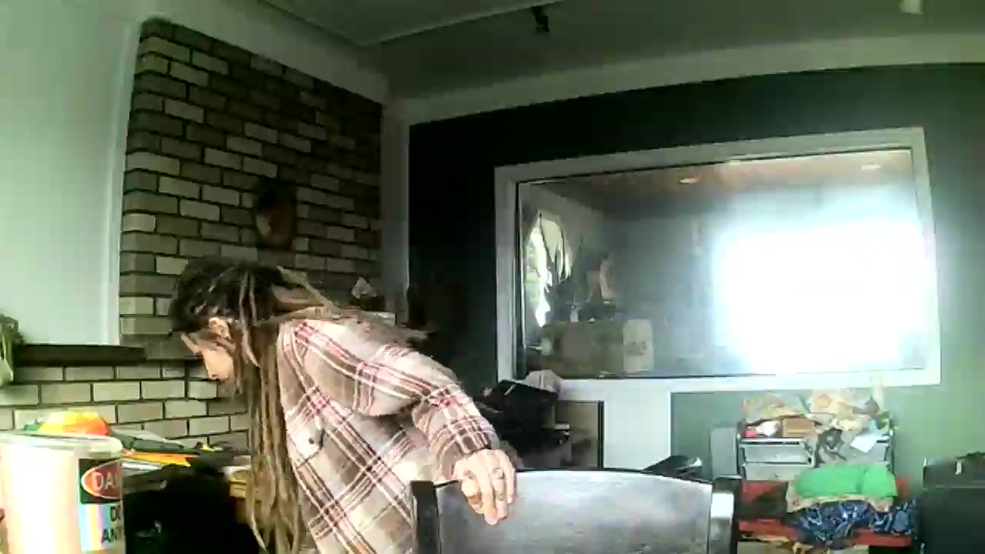 Gallery image thumbnail from HugDealerrrr's myfreecams stream on, 10/15/2025, 17:17 image 19 of 20