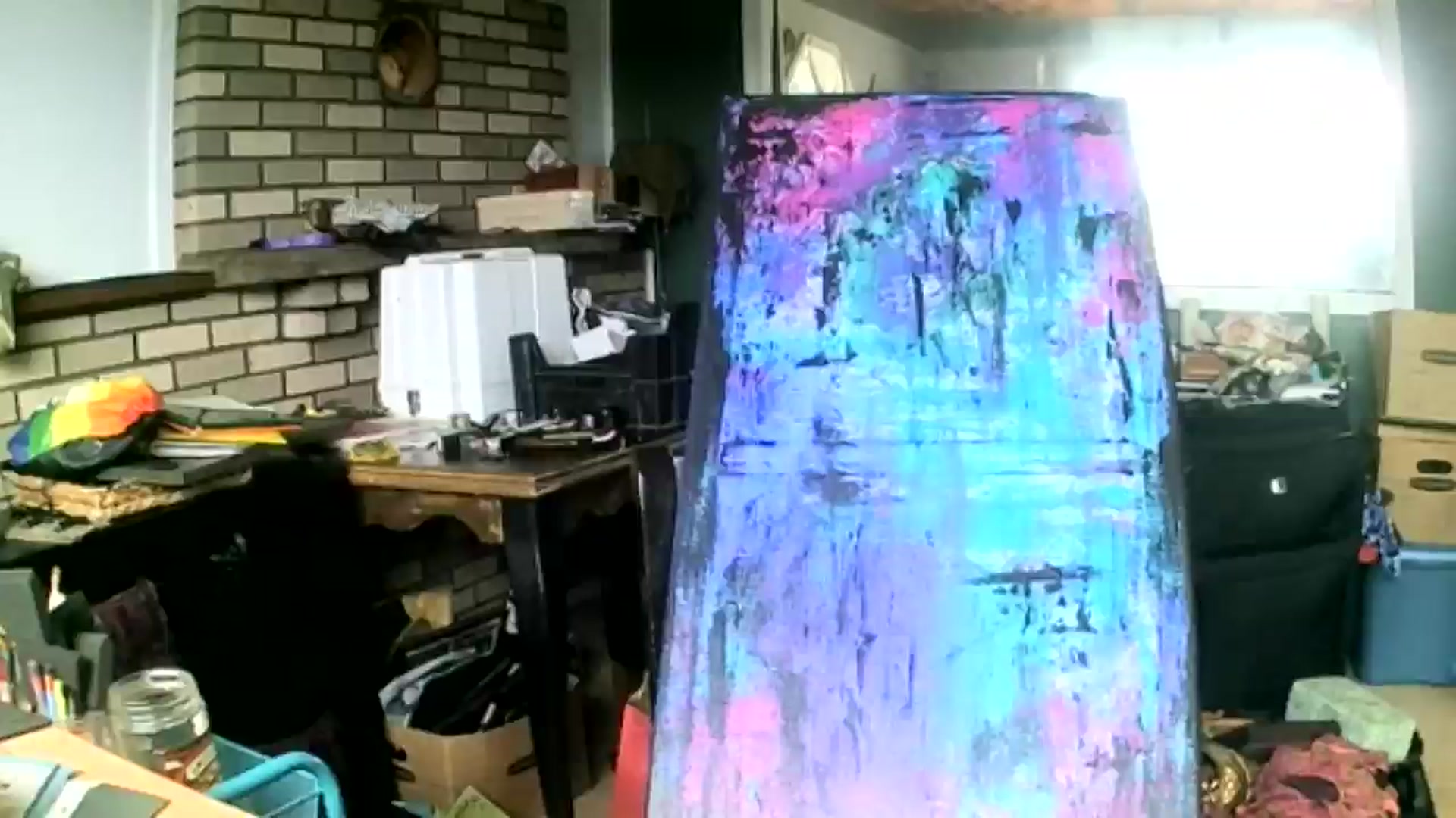 Gallery image thumbnail from HugDealerrrr's myfreecams stream on, 10/15/2025, 17:17 image 13 of 20