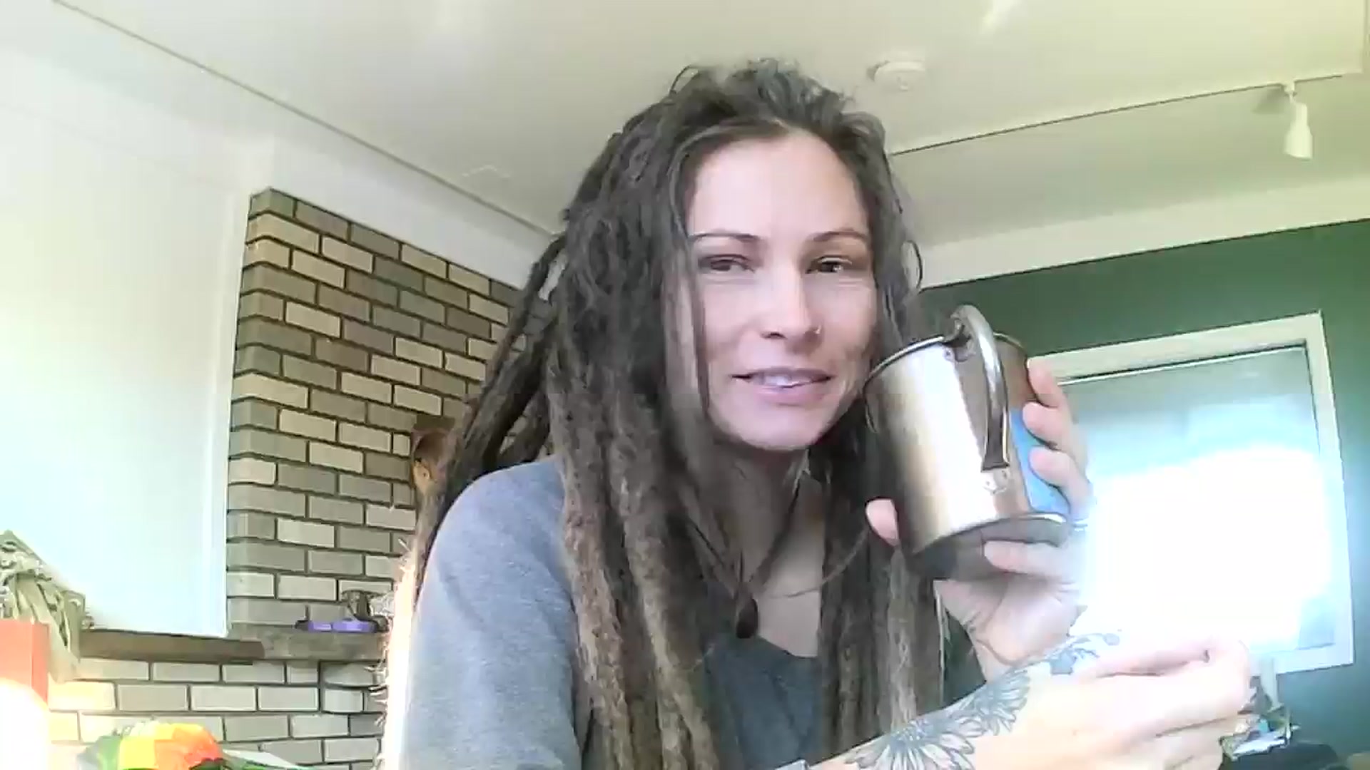 Gallery image thumbnail from HugDealerrrr's myfreecams stream on, 10/16/2025, 18:44 image 1 of 20