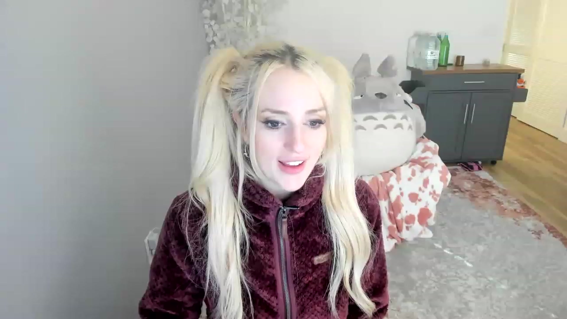 Gallery image thumbnail from HugeCOCKMilk's myfreecams stream on, 01/02/2023, 16:08 image 7 of 20