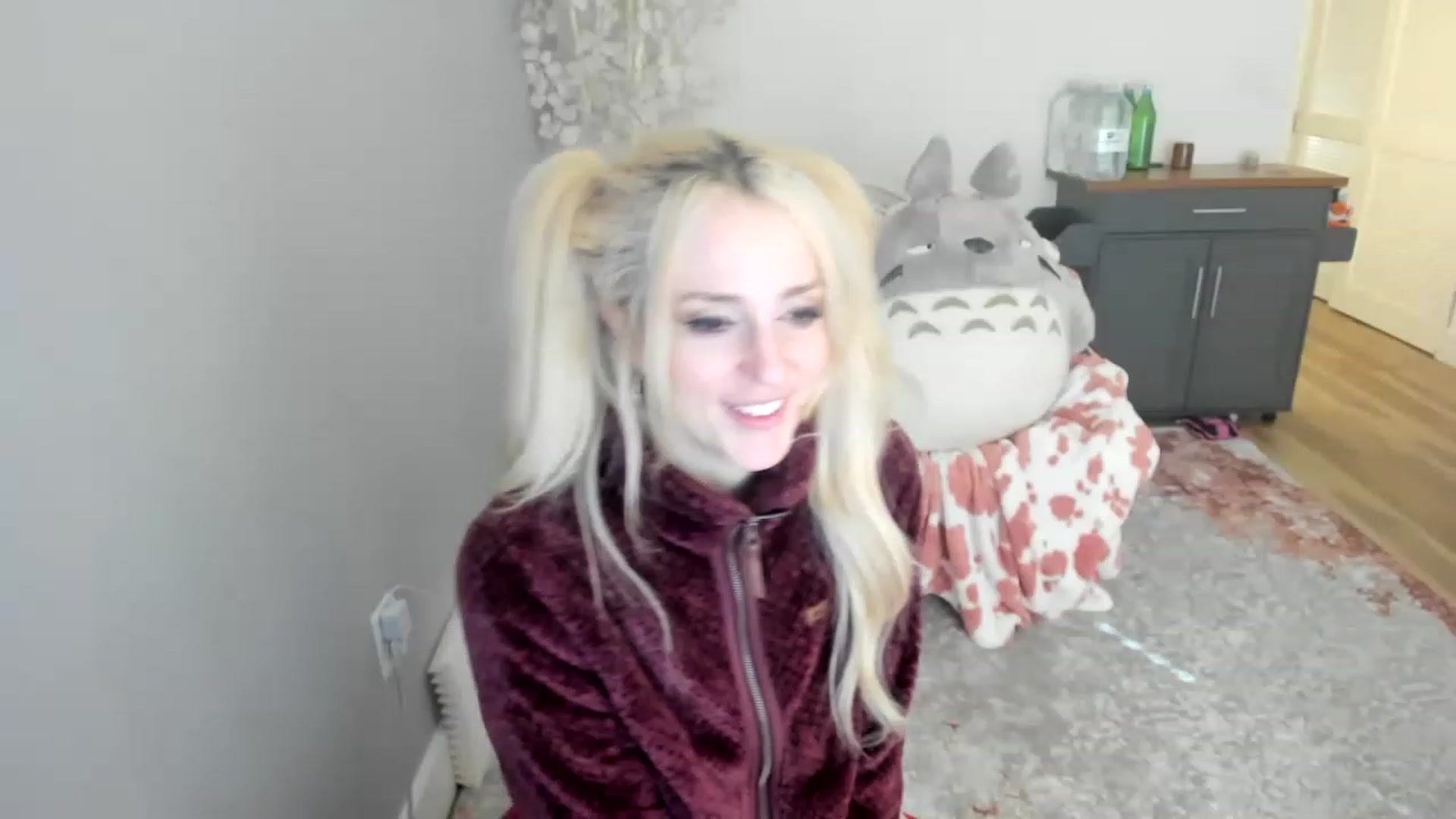 Gallery image thumbnail from HugeCOCKMilk's myfreecams stream on, 01/02/2023, 16:08 image 5 of 20