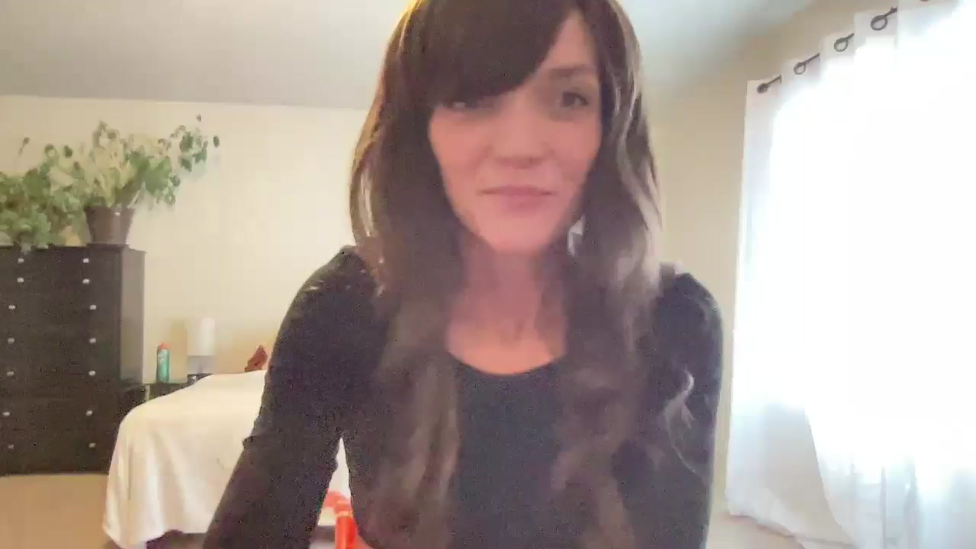 Gallery image thumbnail from HulaHarley's myfreecams stream on, 07/07/2024, 23:39 image 11 of 20