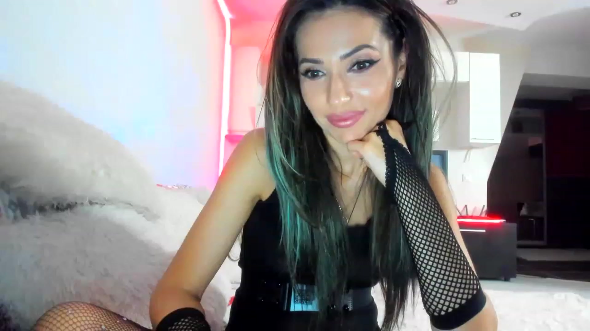 Gallery image thumbnail from HumpFreeZone's myfreecams stream on, 12/08/2022, 24:02 image 17 of 20