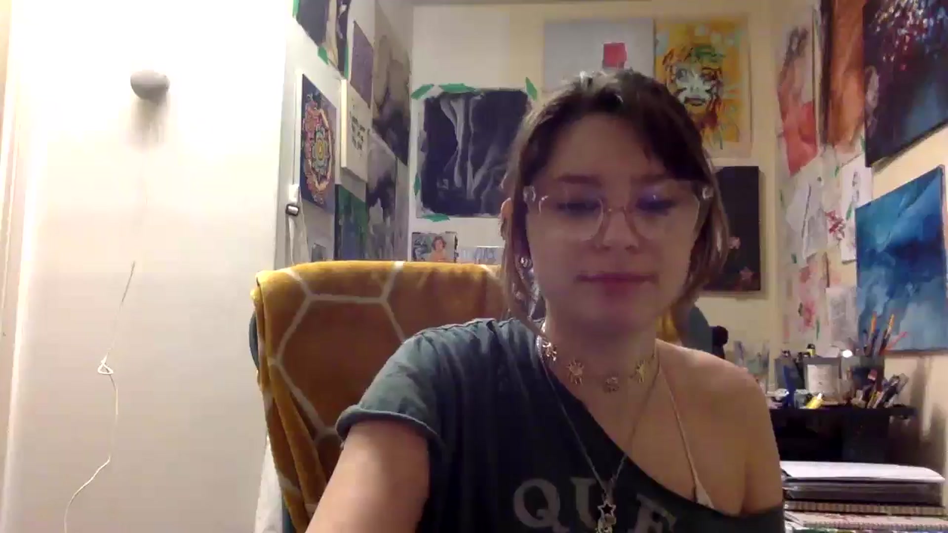 Gallery image thumbnail from HunniBee's myfreecams stream on, 04/13/2026, 02:09 image 3 of 20