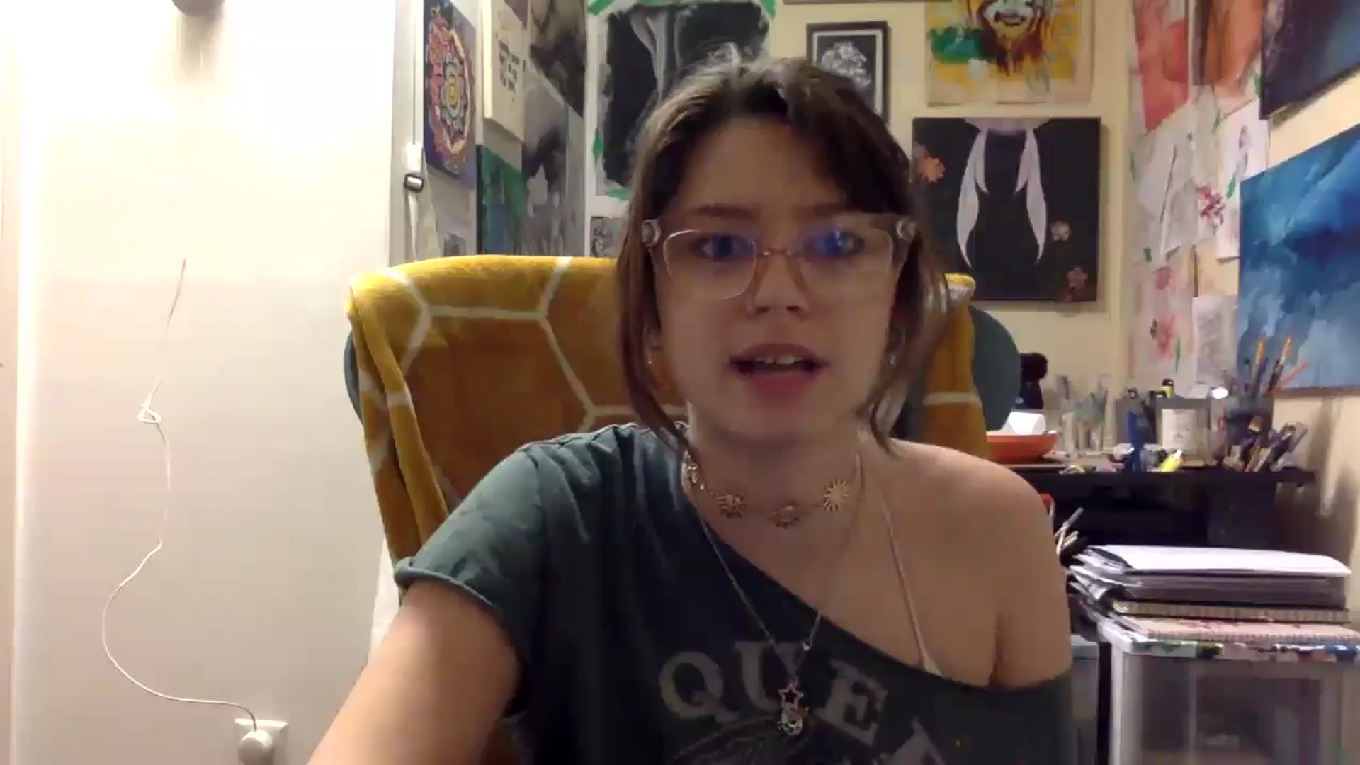 Gallery image thumbnail from HunniBee's myfreecams stream on, 04/13/2026, 02:09 image 5 of 20