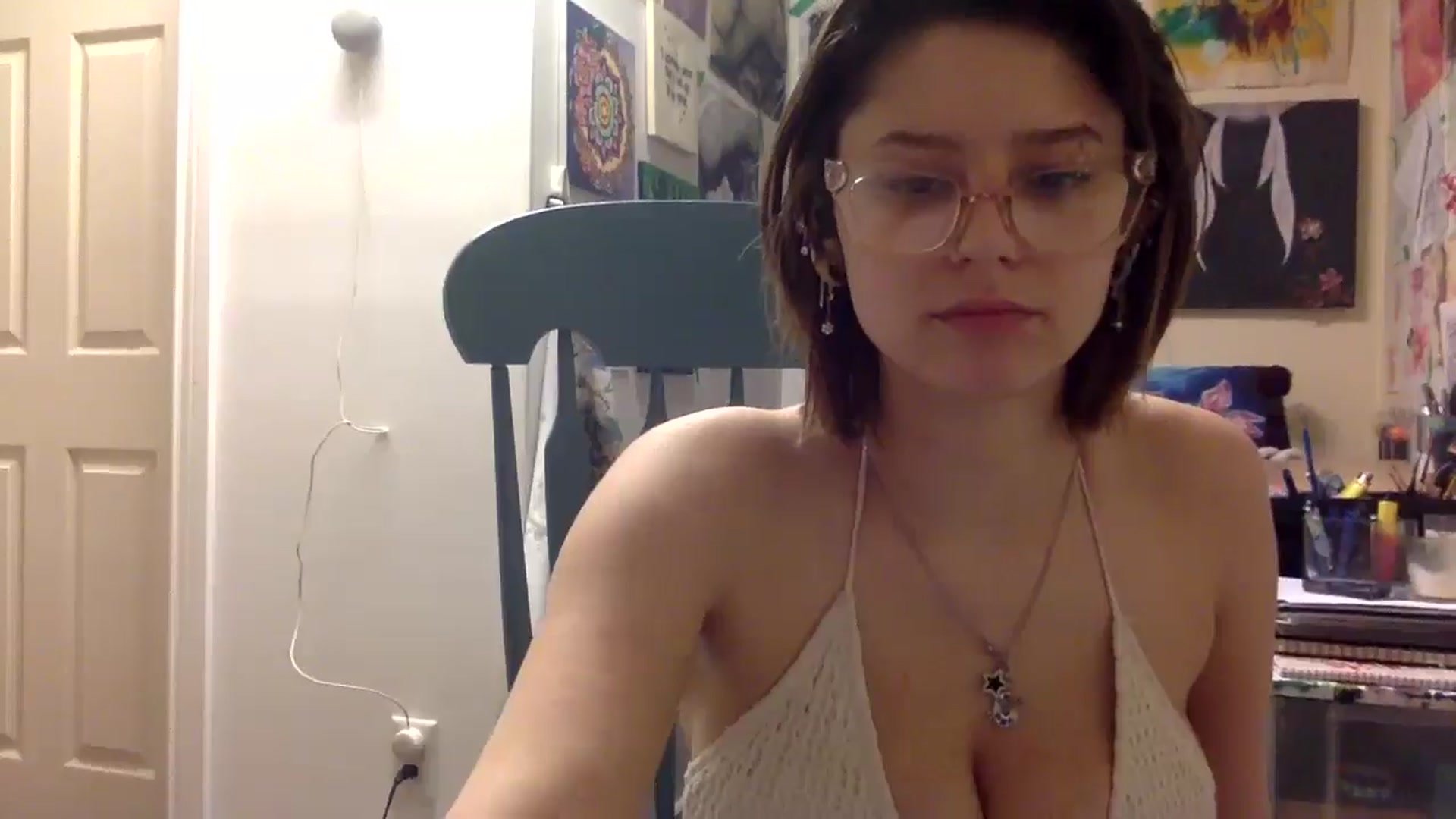 Gallery image thumbnail from HunniBee's myfreecams stream on, 04/14/2026, 04:34 image 17 of 20