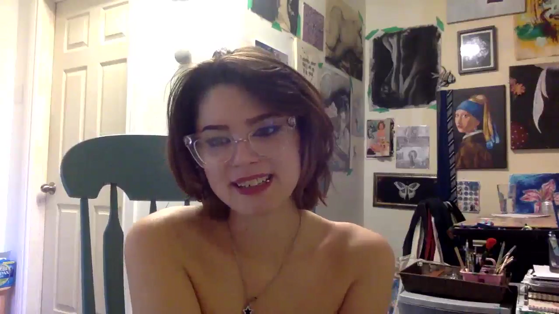 Gallery image thumbnail from HunniBee's myfreecams stream on, 04/14/2026, 21:41 image 18 of 20