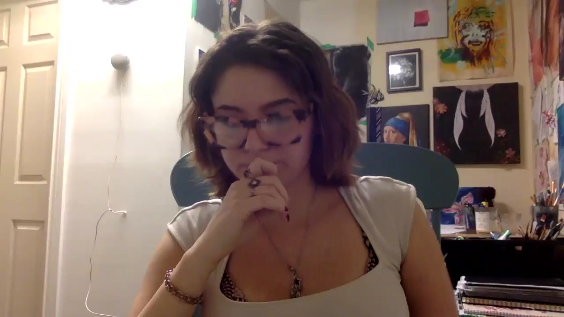 Gallery image thumbnail from HunniBee's myfreecams stream on, 04/17/2026, 03:05 image 18 of 20