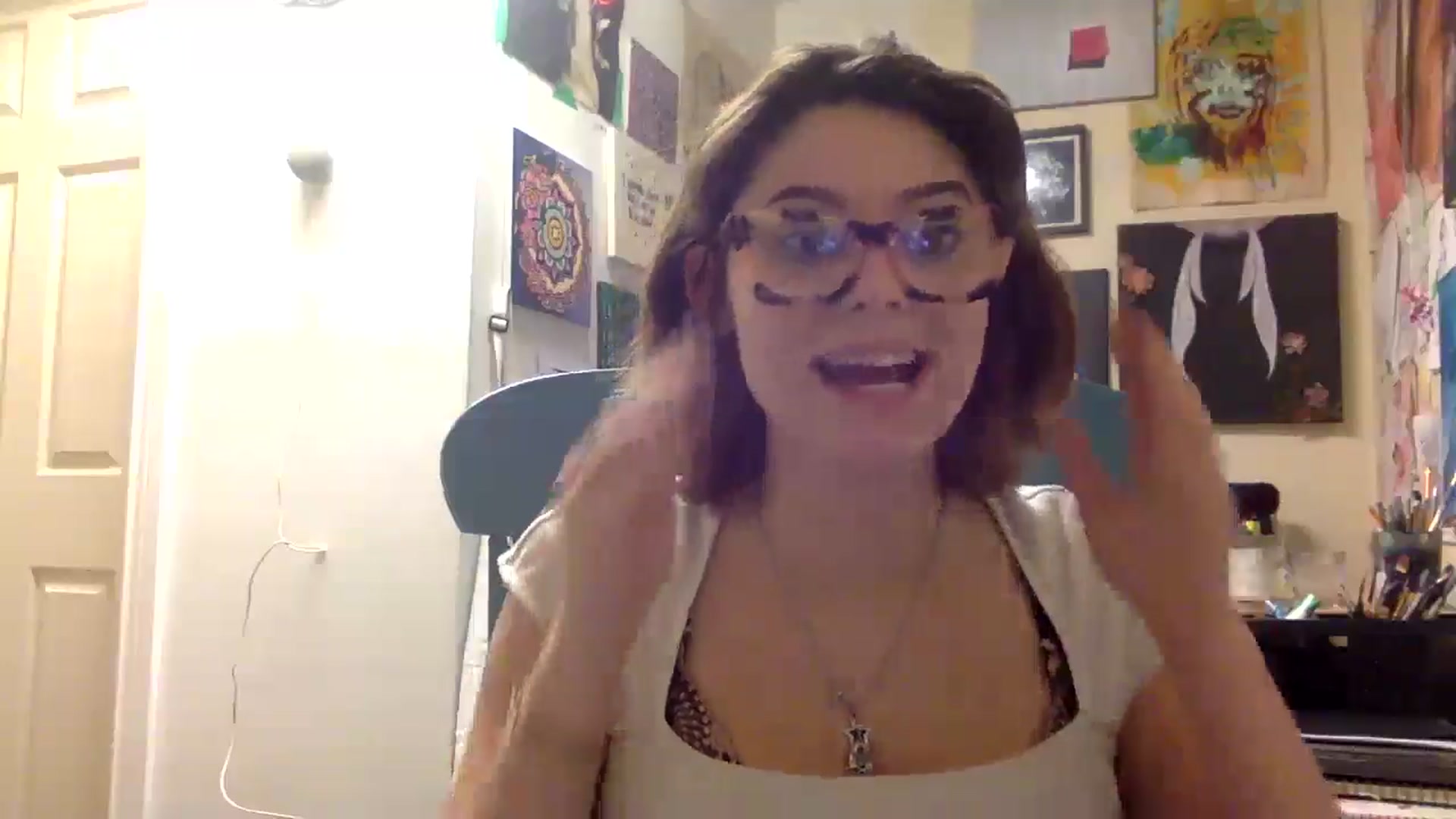 Gallery image thumbnail from HunniBee's myfreecams stream on, 04/17/2026, 03:05 image 17 of 20