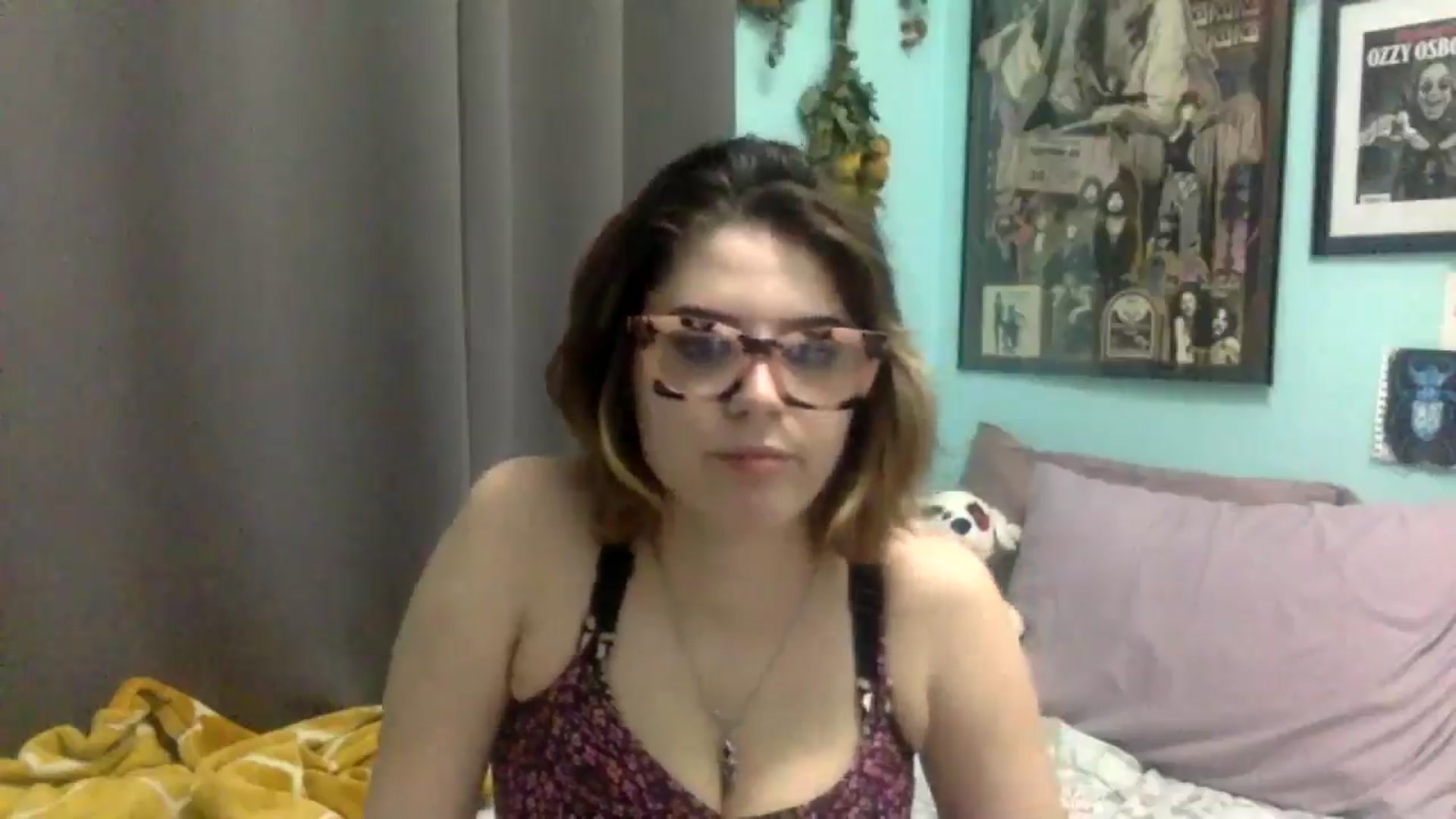 Gallery image thumbnail from HunniBee's myfreecams stream on, 04/18/2026, 24:03 image 20 of 20