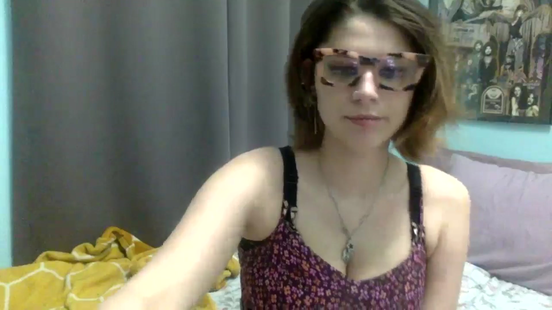 Gallery image thumbnail from HunniBee's myfreecams stream on, 04/18/2026, 24:03 image 9 of 20