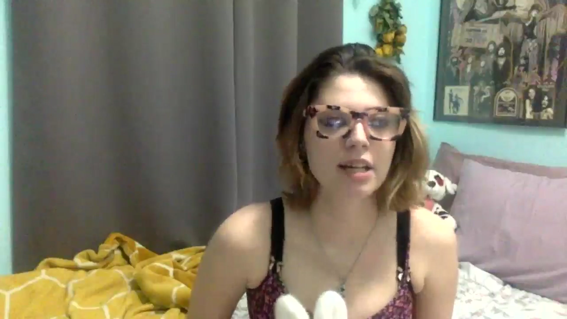 Gallery image thumbnail from HunniBee's myfreecams stream on, 04/18/2026, 24:03 image 14 of 20