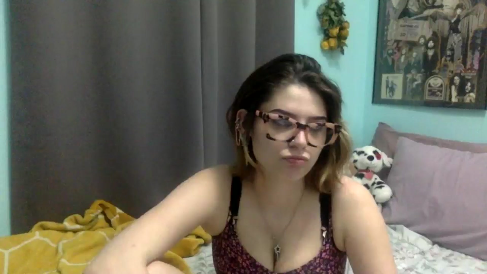 Gallery image thumbnail from HunniBee's myfreecams stream on, 04/18/2026, 24:03 image 18 of 20
