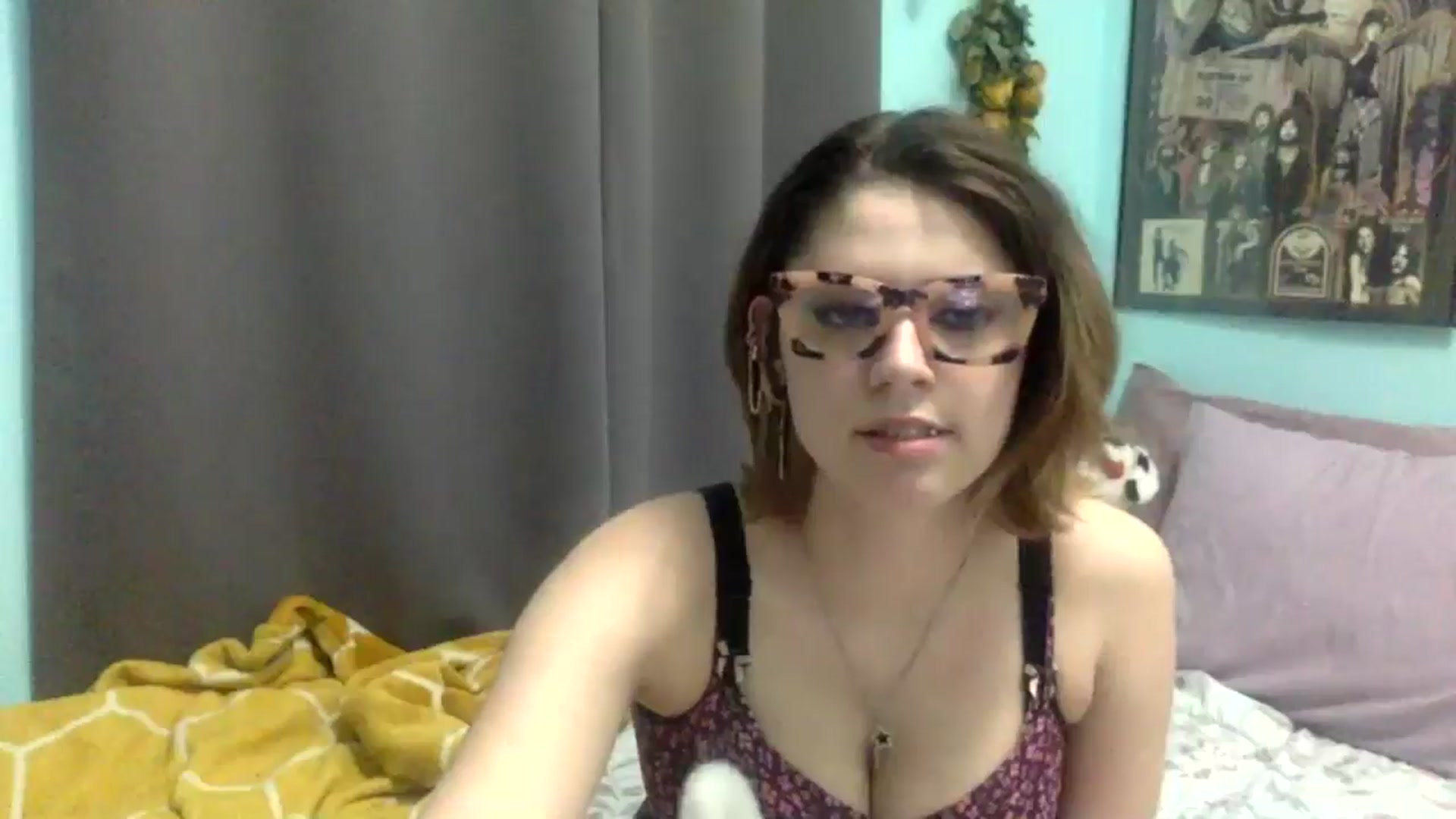 Gallery image thumbnail from HunniBee's myfreecams stream on, 04/18/2026, 24:03 image 8 of 20