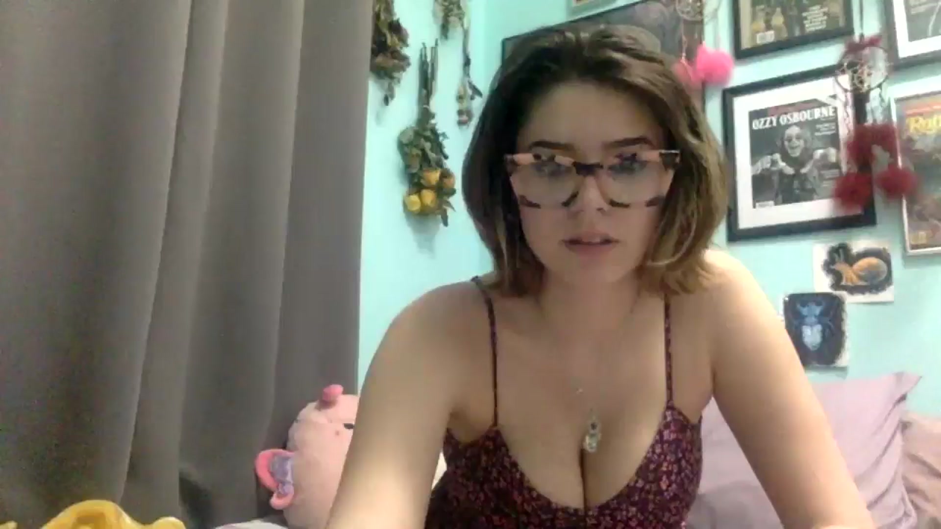 Gallery image thumbnail from HunniBee's myfreecams stream on, 04/18/2026, 02:22 image 5 of 20